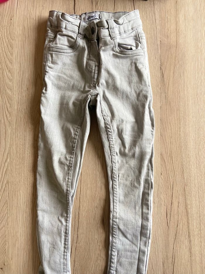 Lot de 2 pantalons 4 ans - photo numéro 3