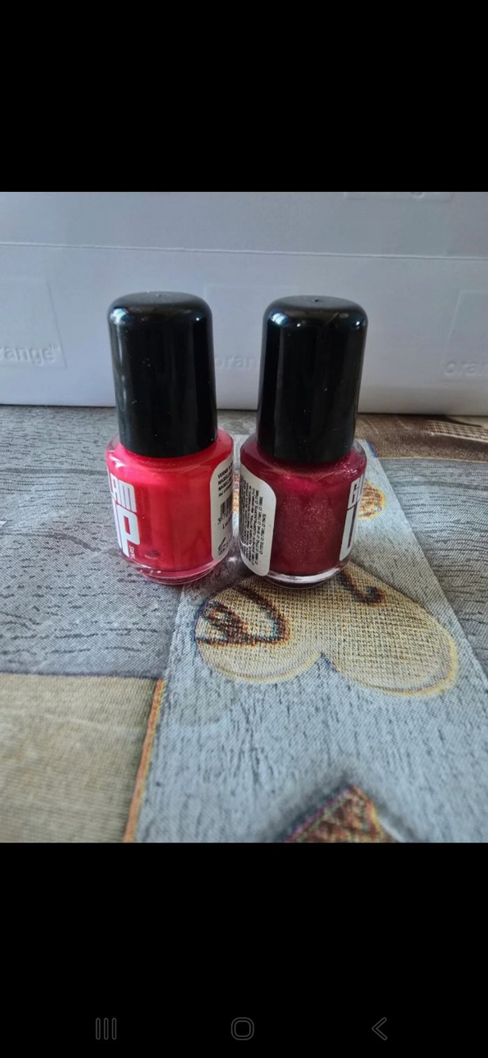 Lot 2 vernis a ongles - photo numéro 2
