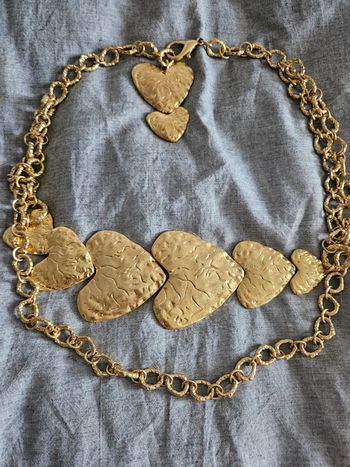 Sublime ceinture chaine dorée à cœurs Zara