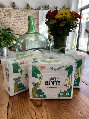 Couches_ Taille 2 (3-5kg)_ Le petites Culottés