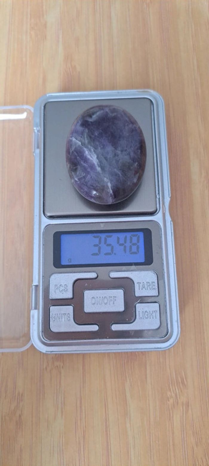 Galet poli en Améthyste – 35,48 g