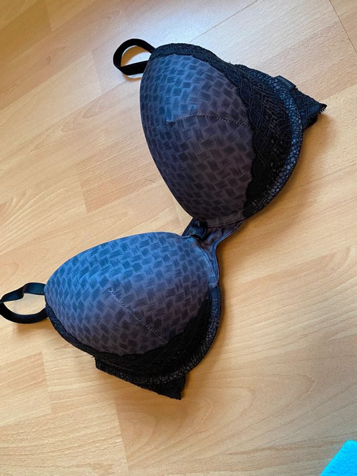 Soutien gorge Bruno Banani Taille EUR 75 D = 90 D