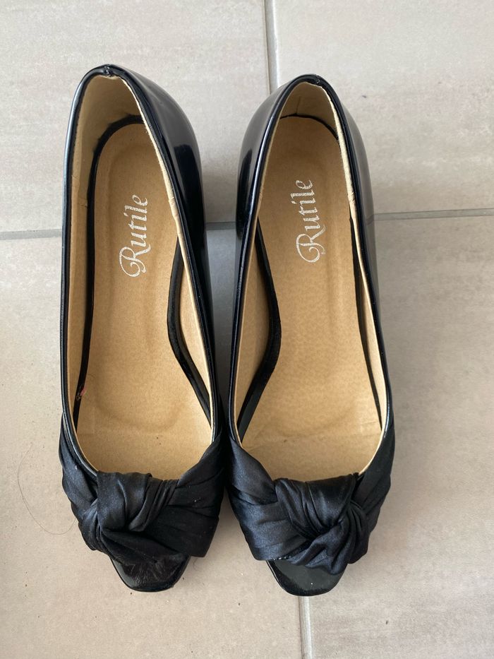 Sandales à talons blocs noires 37