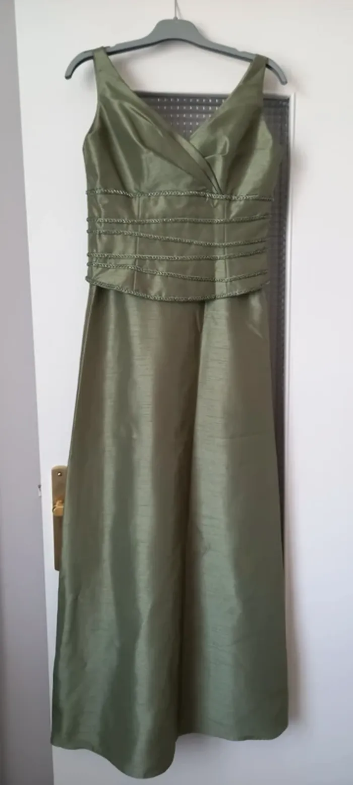 Robe longue de cérémonie