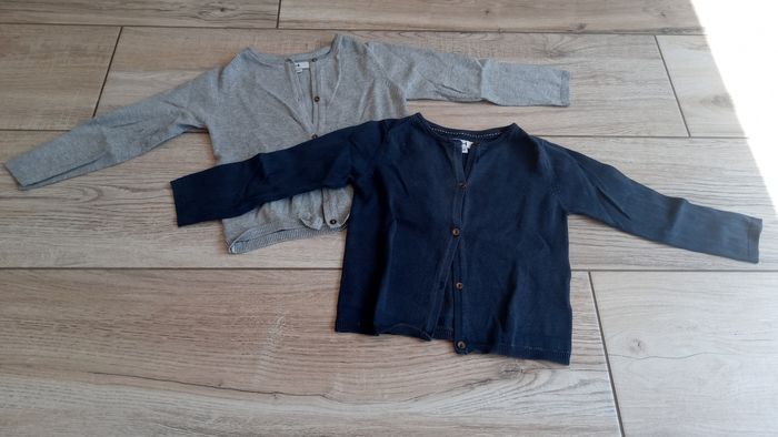 Gilets fille 👧 - photo numéro 1