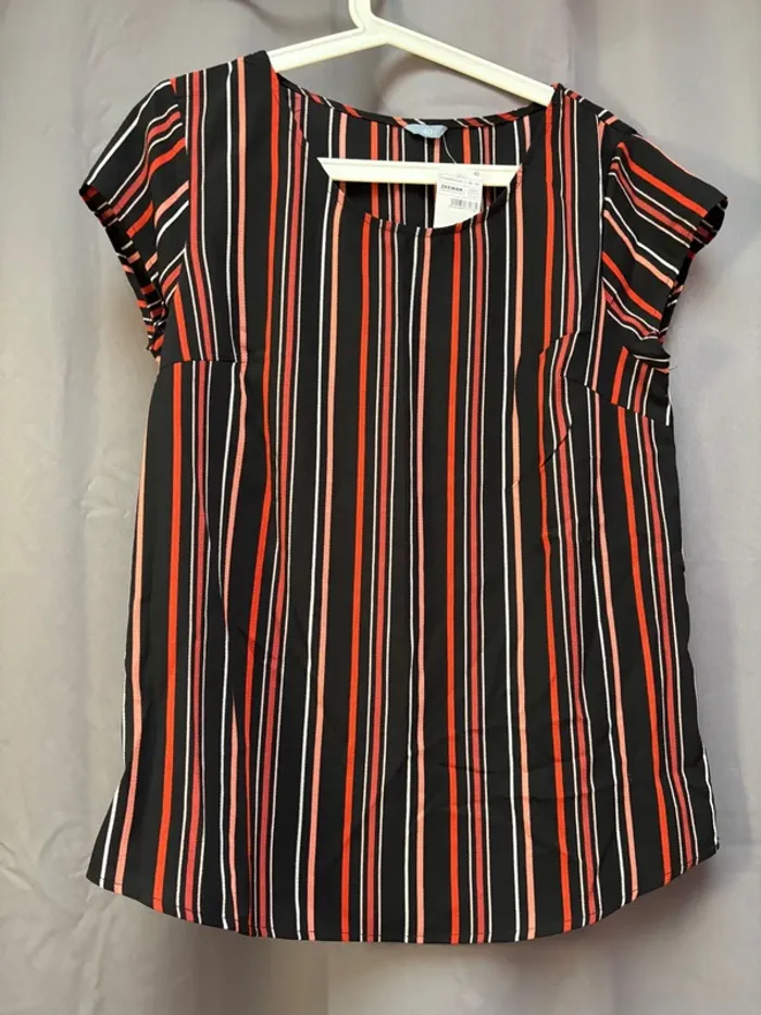 Haut taille 40, teeshirt léger neuf, tee-shirts, tee-shirt - photo numéro 2