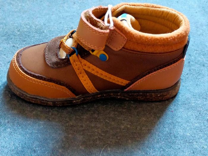 Chaussures garçon Mayoral – Pointure 25 – Neuves avec étiquette - photo numéro 3
