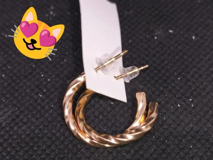Boucle d'oreille doré demi anneaux - photo numéro 2