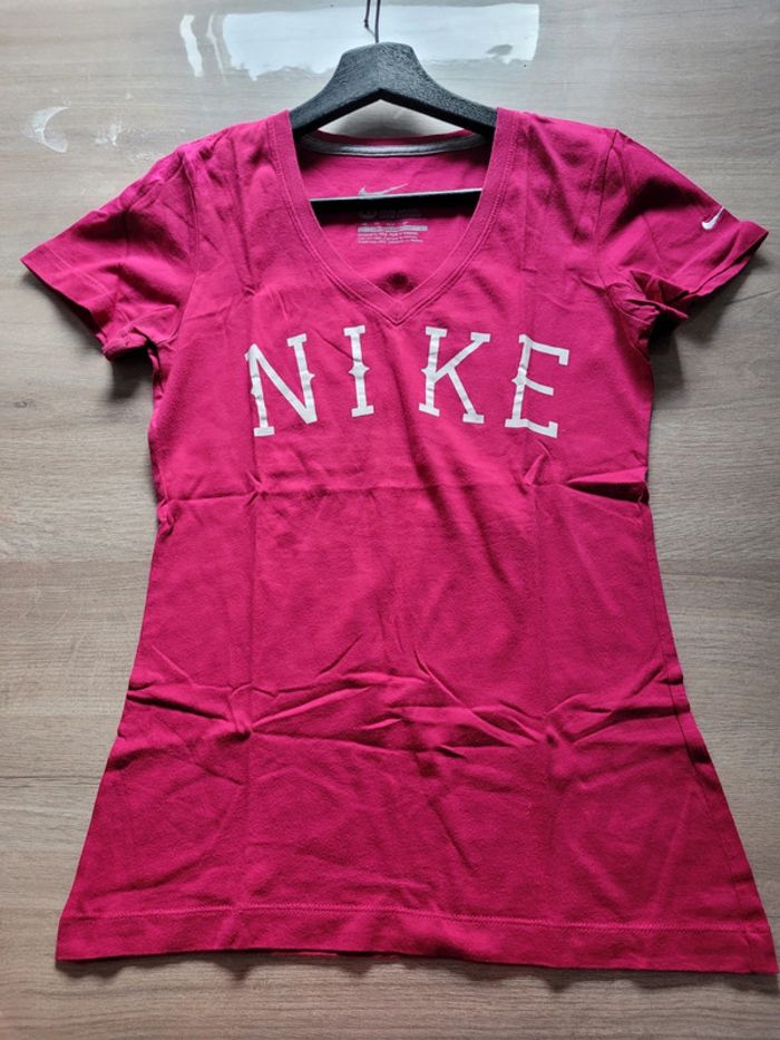 Tee shirt Nike taille XS - photo numéro 2