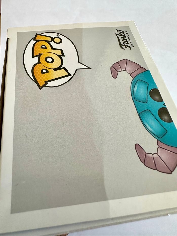 Figurine Funko Pop Sulley numéro 385 Monsters Disney Pixar - photo numéro 7