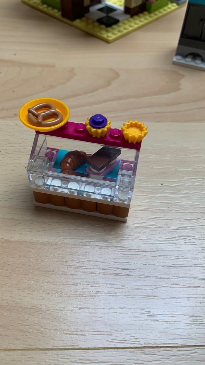 Lego Friends 41006-Boulangerie d’Heartlake City - photo numéro 3