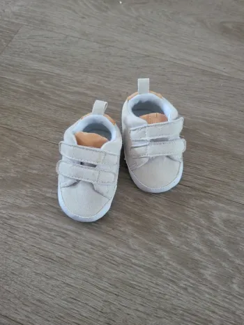 Chaussures bébé 3/6 mois