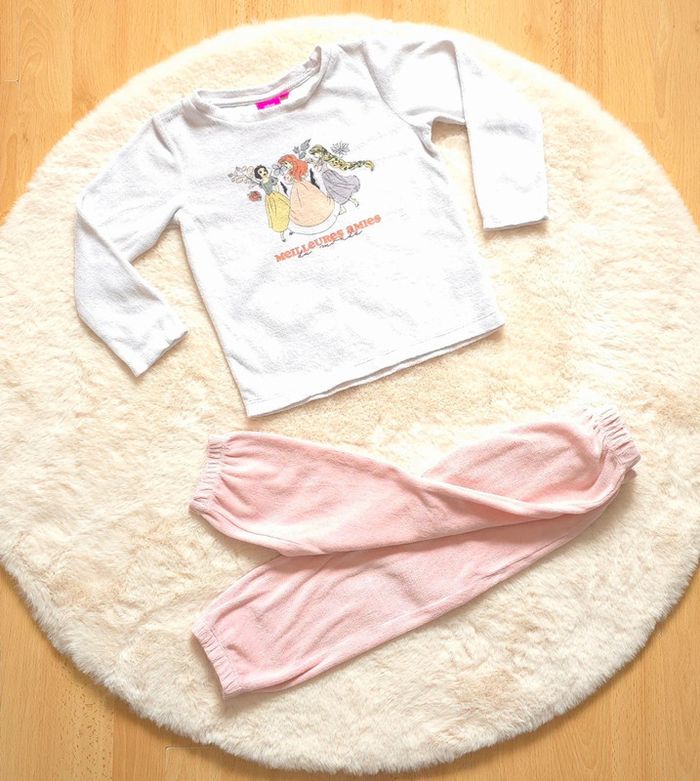 Magnifique pyjama 4 ans Disney princess