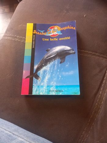 Jessica et les Dauphins une belle amitié