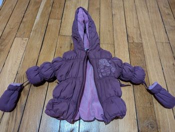 Manteau d'hiver violet taille 3 mois