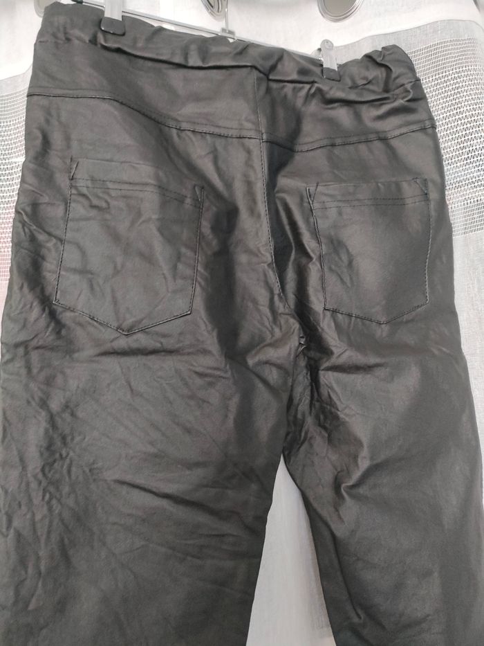 Pantalon magique simili - photo numéro 2