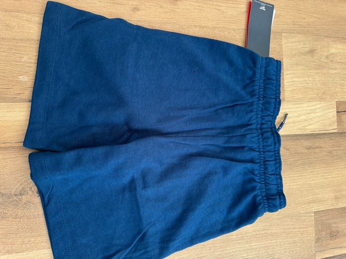 Short Reebok - photo numéro 3