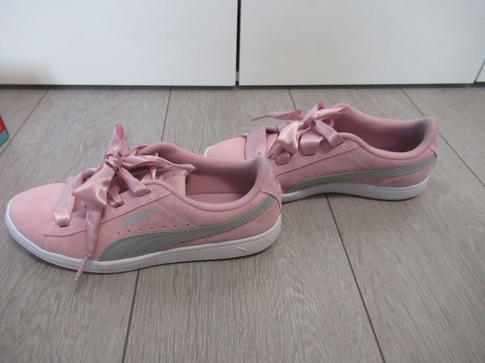 Baskets rose en daim avec lacets rubans soft foam PUMA Taille 37 - photo numéro 4