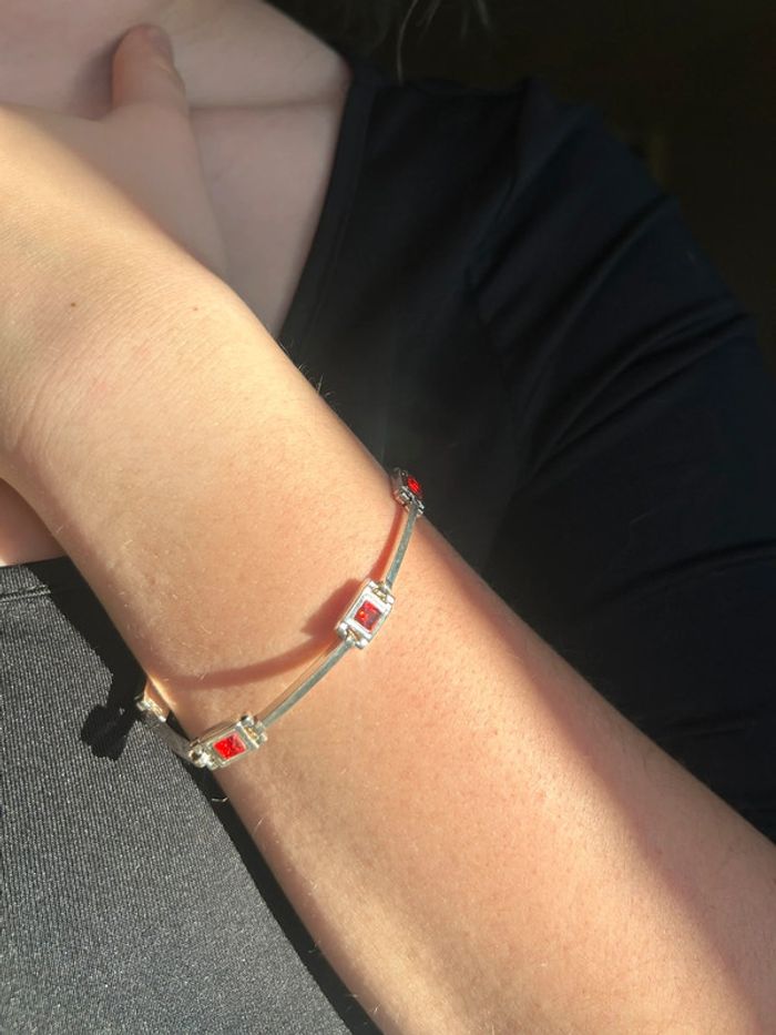 Bracelet pierre rouge