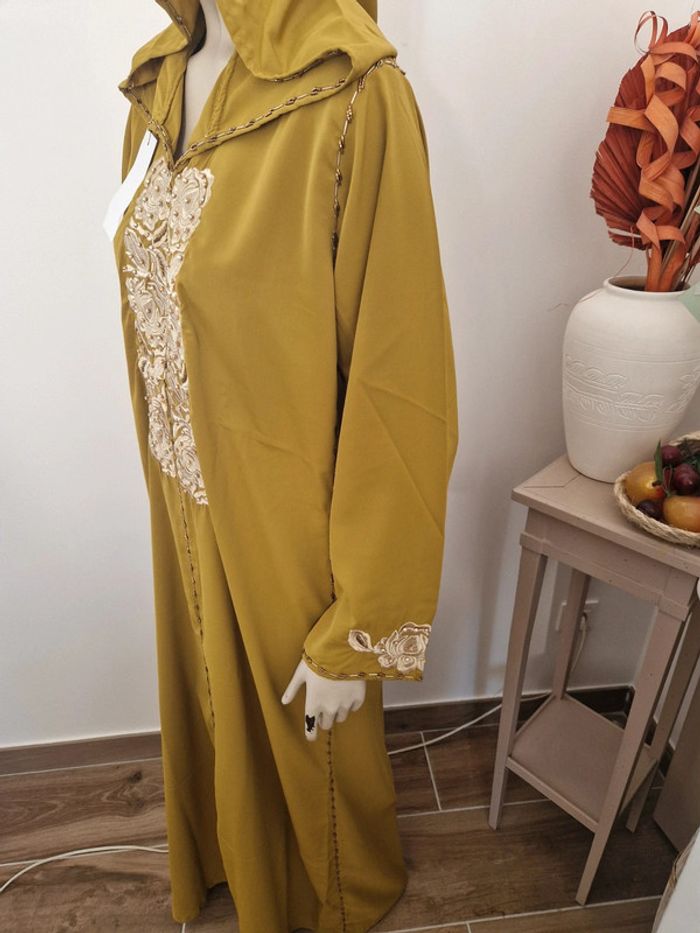 Djellaba brodée 💛 - photo numéro 8