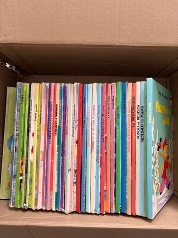Lot de 30 livres Disney 