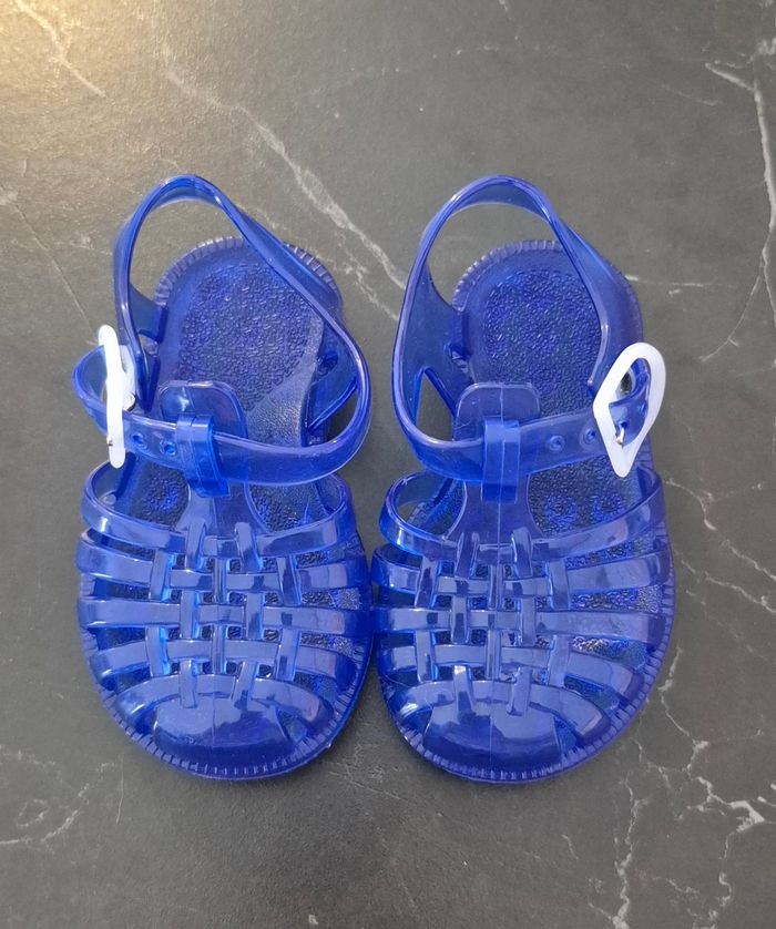 Sandale méduse taille 20