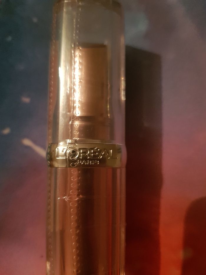 Rouge à lèvres L'Oréal Glow Paradise - photo numéro 3