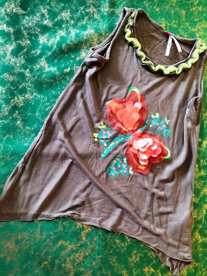 T-shirt d'été taille 5 ans - photo numéro 2