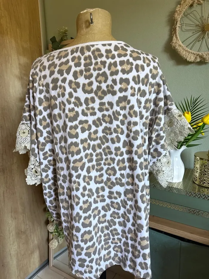 Magnifique tee shirt oversize léopard et broderie femme - photo numéro 4