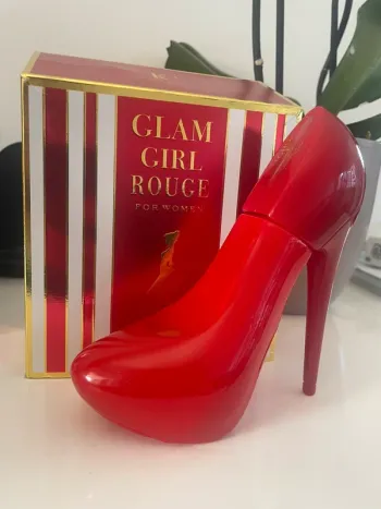 Parfum Glam Girl rouge
