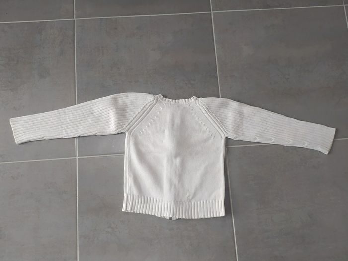 Gilet blanc 6 ans - photo numéro 5