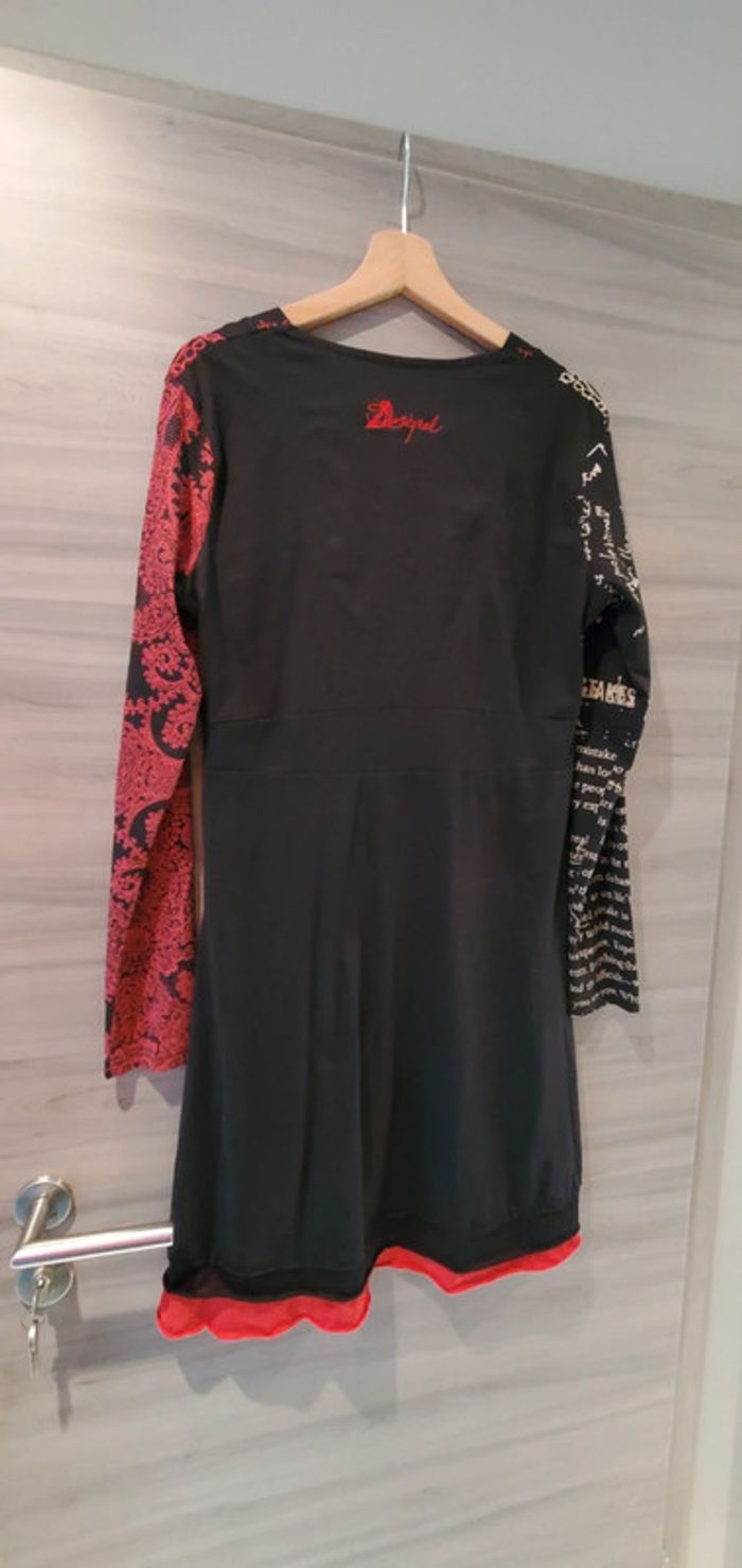 Très  belle  robe desigual taille XL - photo numéro 5