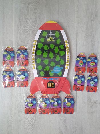 Alien Remix - Pin's + Présentoir - Disney NEUFS