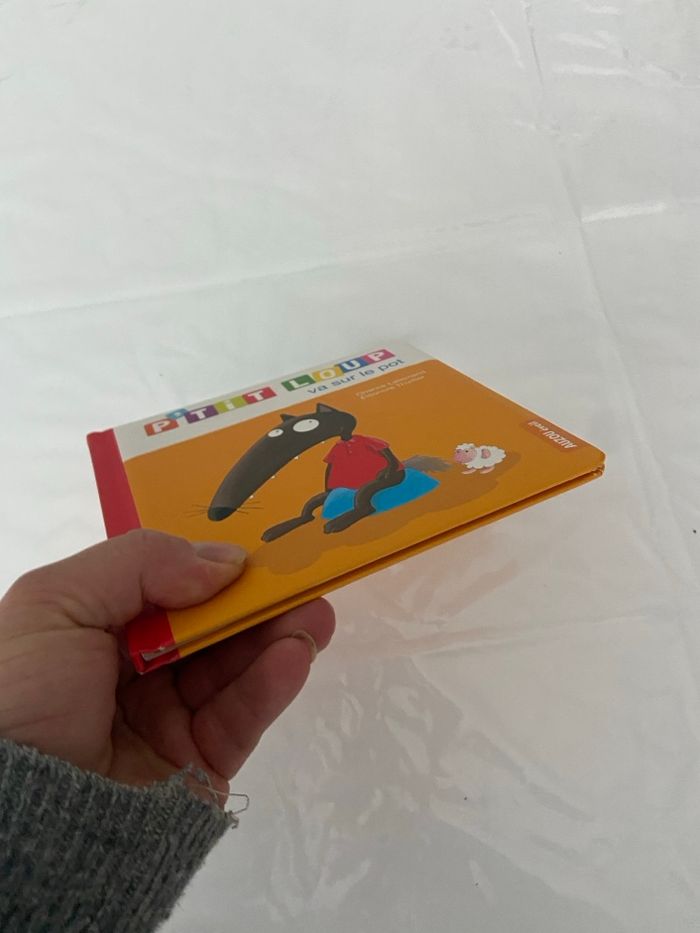 P’tit Loup va sur le pot - photo numéro 5