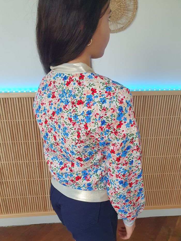 Bomber fleuri Melbourne rouge Taille 12 ans - photo numéro 4