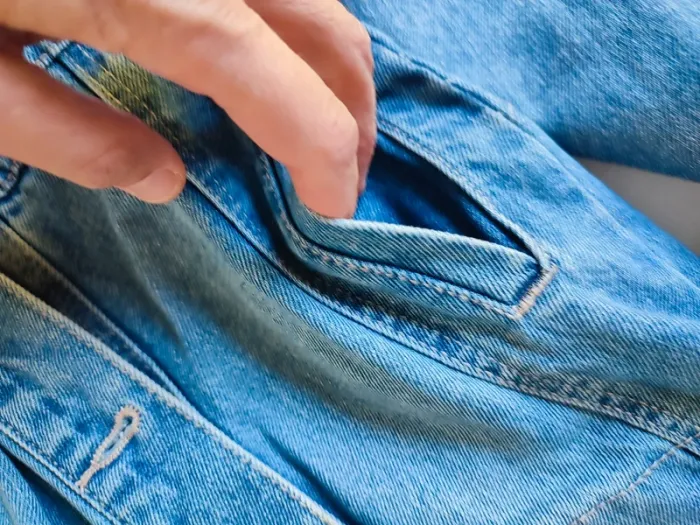 Veste en jean impeccable 10 ans - photo numéro 4