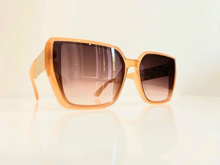 Lunette de soleil femme orange bras en strass uvprotection catégorie 3 - photo numéro 4