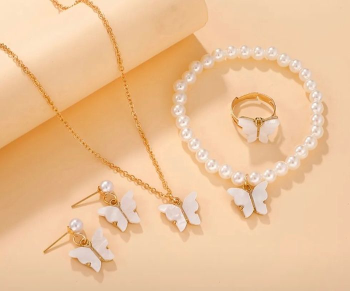 Parure de bijoux