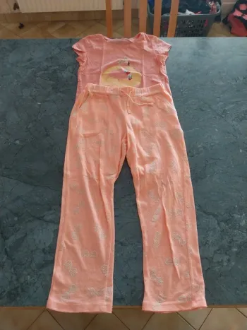 Ensemble pantalon et t-shirt manche courte 6 ans