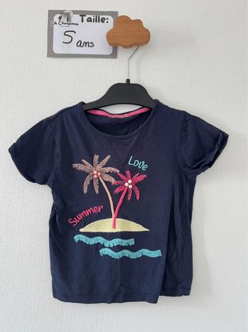 Tee shirt manches courtes - taille 5 ans 🌸
