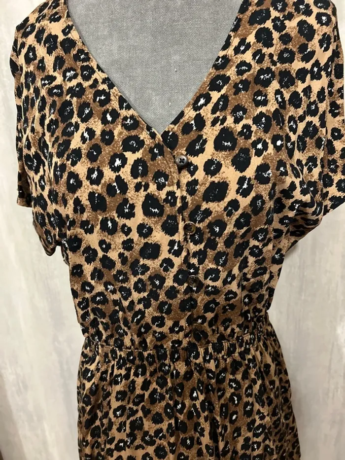 Robe marron et noir - photo numéro 3