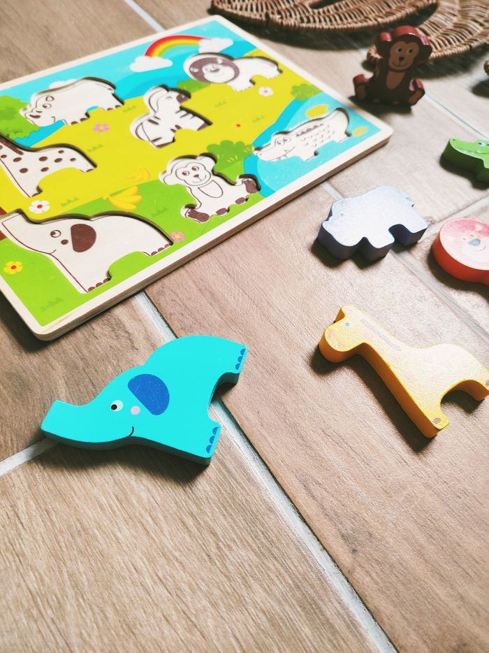 🦒Puzzle d'encastrement 3D les animaux de la savane en bois - photo numéro 2