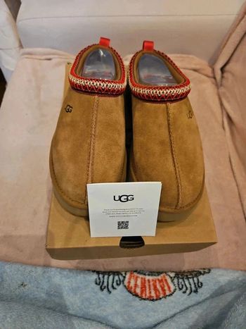 Ugg tazz k couleur chesnut Taille 36