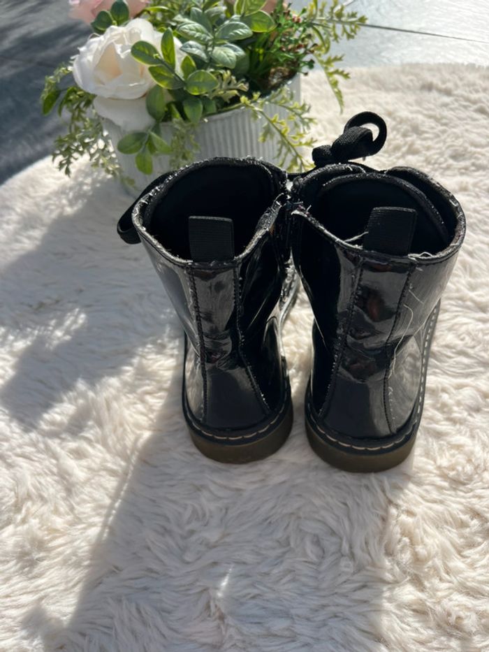 Boots, chaussures montantes style Doc Martens - photo numéro 4