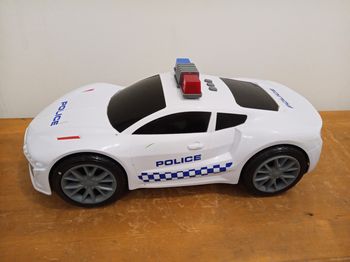 Voiture de police "sons et lumières"