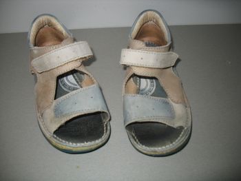 SANDALES BLEU ET BEIGE GARÇON "KICKERS" - P28 - n°01