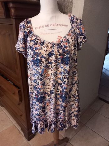 Robe neuve taille unique