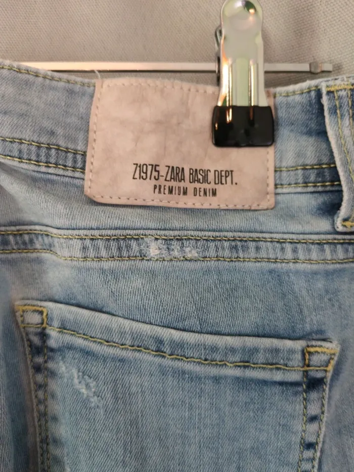 Jean troués zara - photo numéro 4