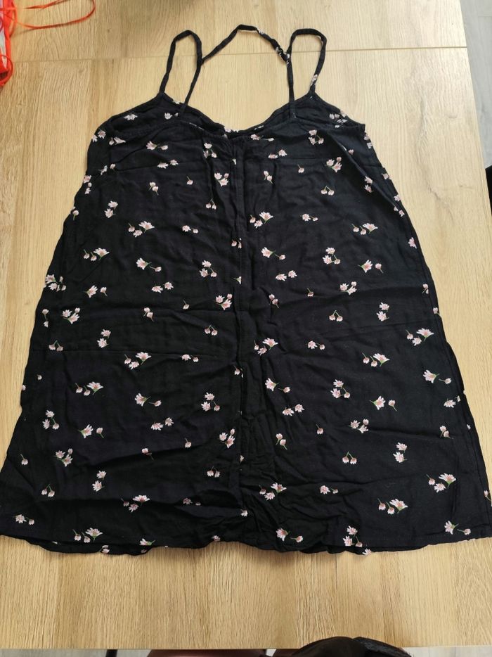 Robe mini à fleurs - photo numéro 2