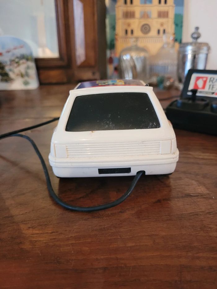 Vends Peugeot 205 rallye vintage commande filaire (ne marche pas petits moteurs à changer) - photo numéro 4